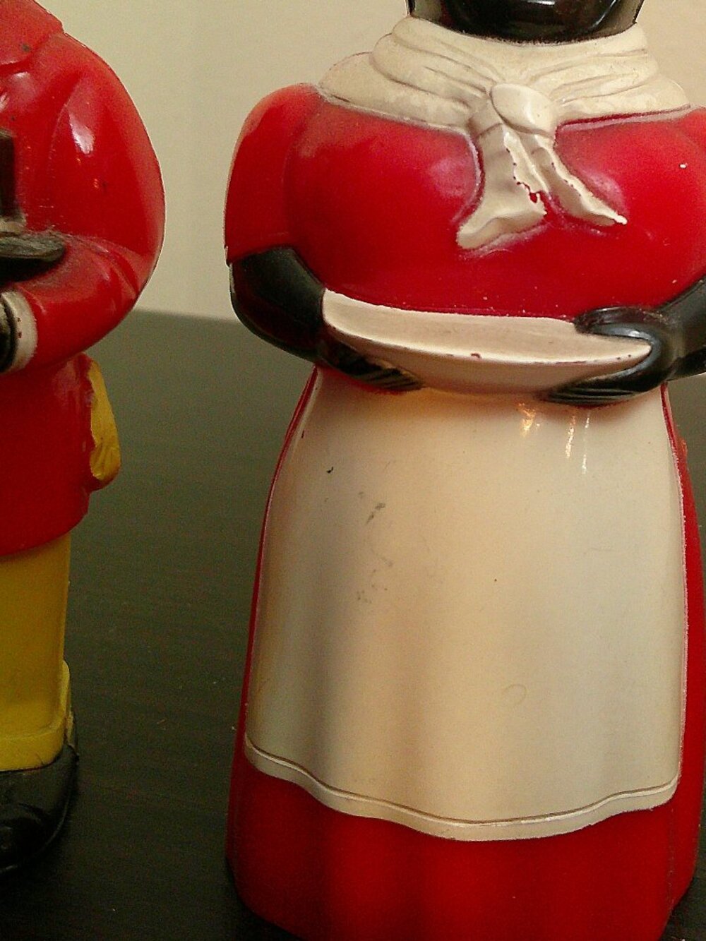 VTG Aunt Jemima Uncle Moses Salt & Pepper shakers & Syrup dispenser - Picture 10 of 10